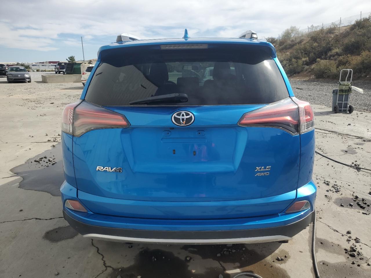 2T3RFREV7GW433335 2016 Toyota Rav4 Xle