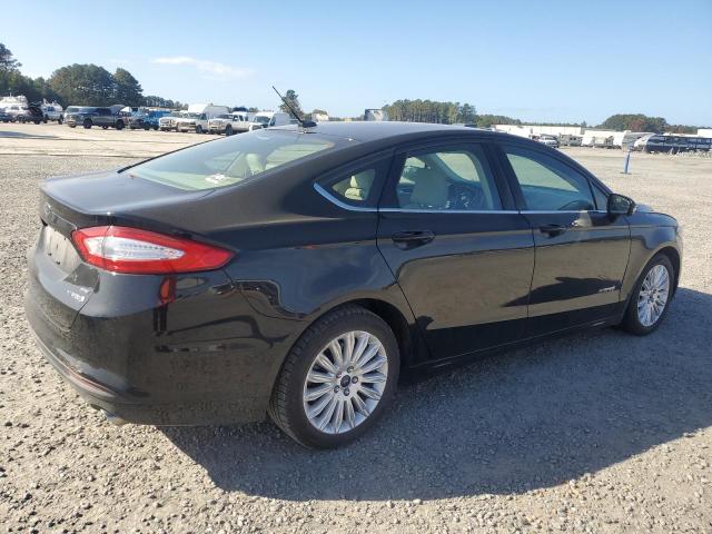 Sedans FORD FUSION 2016 Czarny