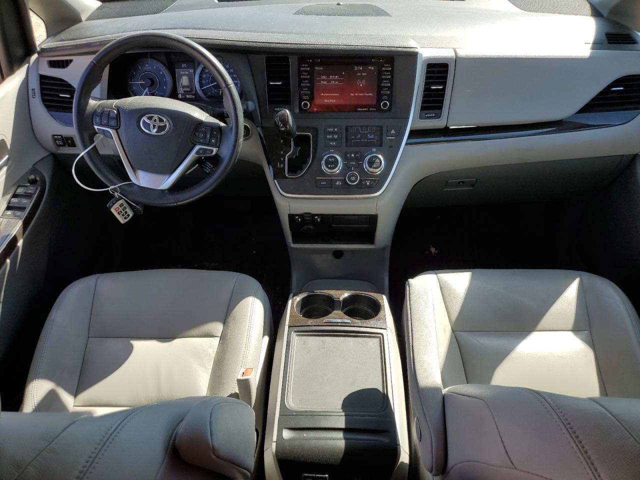2020 Toyota Sienna - Image 8