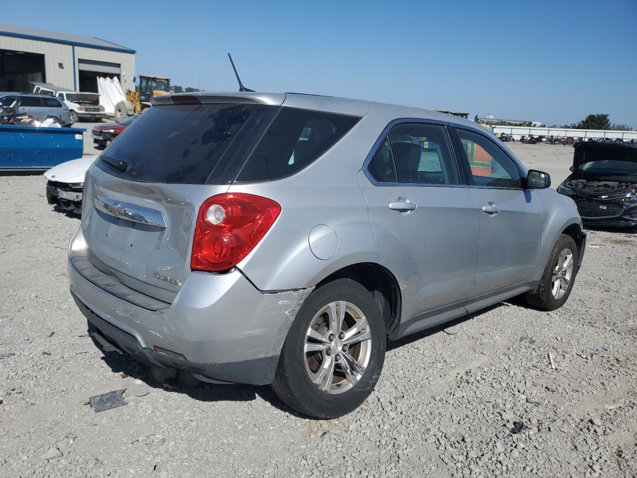 VIN 1GNALAEK8EZ107867 2014 CHEVROLET EQUINOX no.3