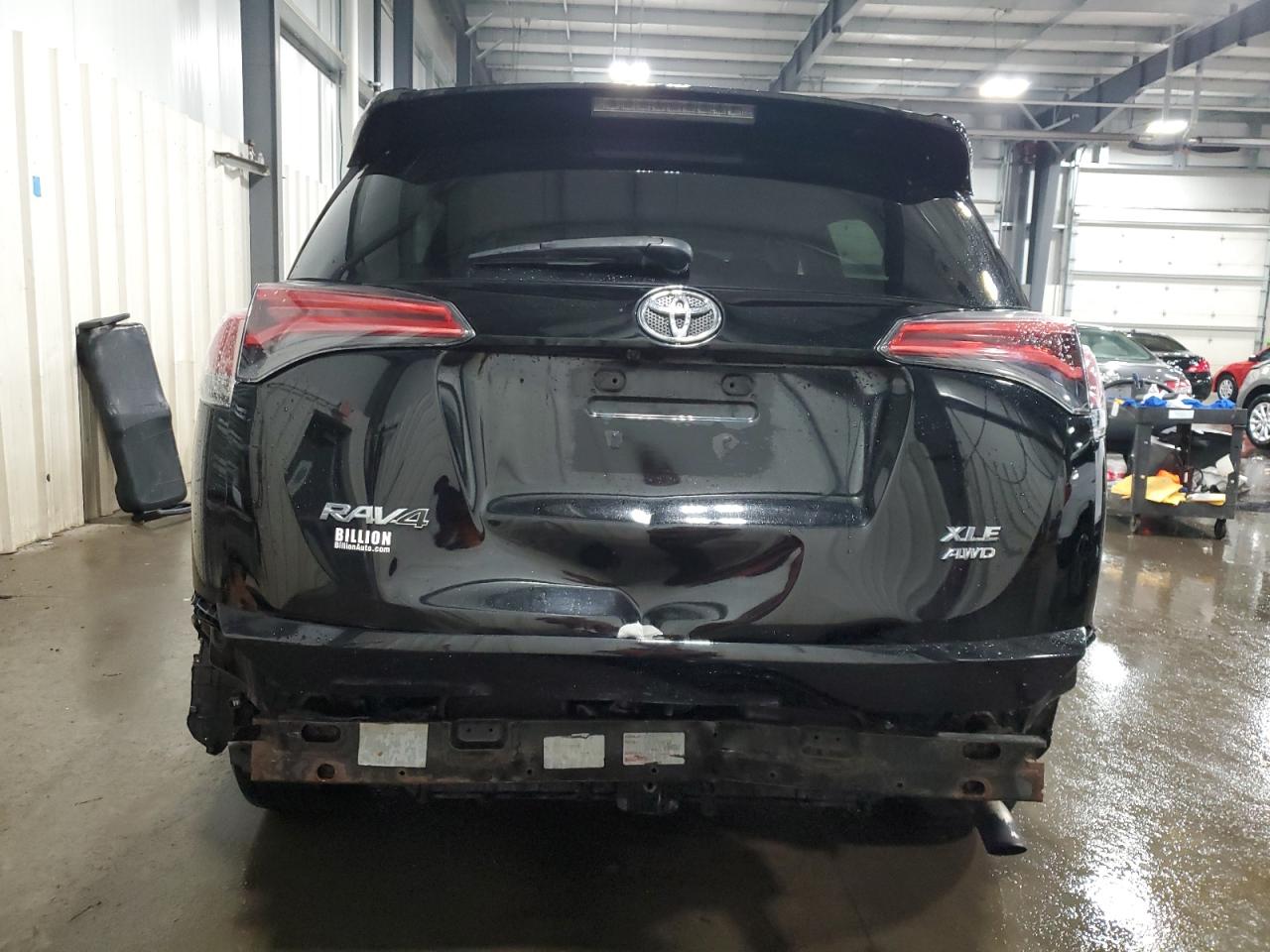 2T3RFREV8GW504462 2016 Toyota Rav4 Xle