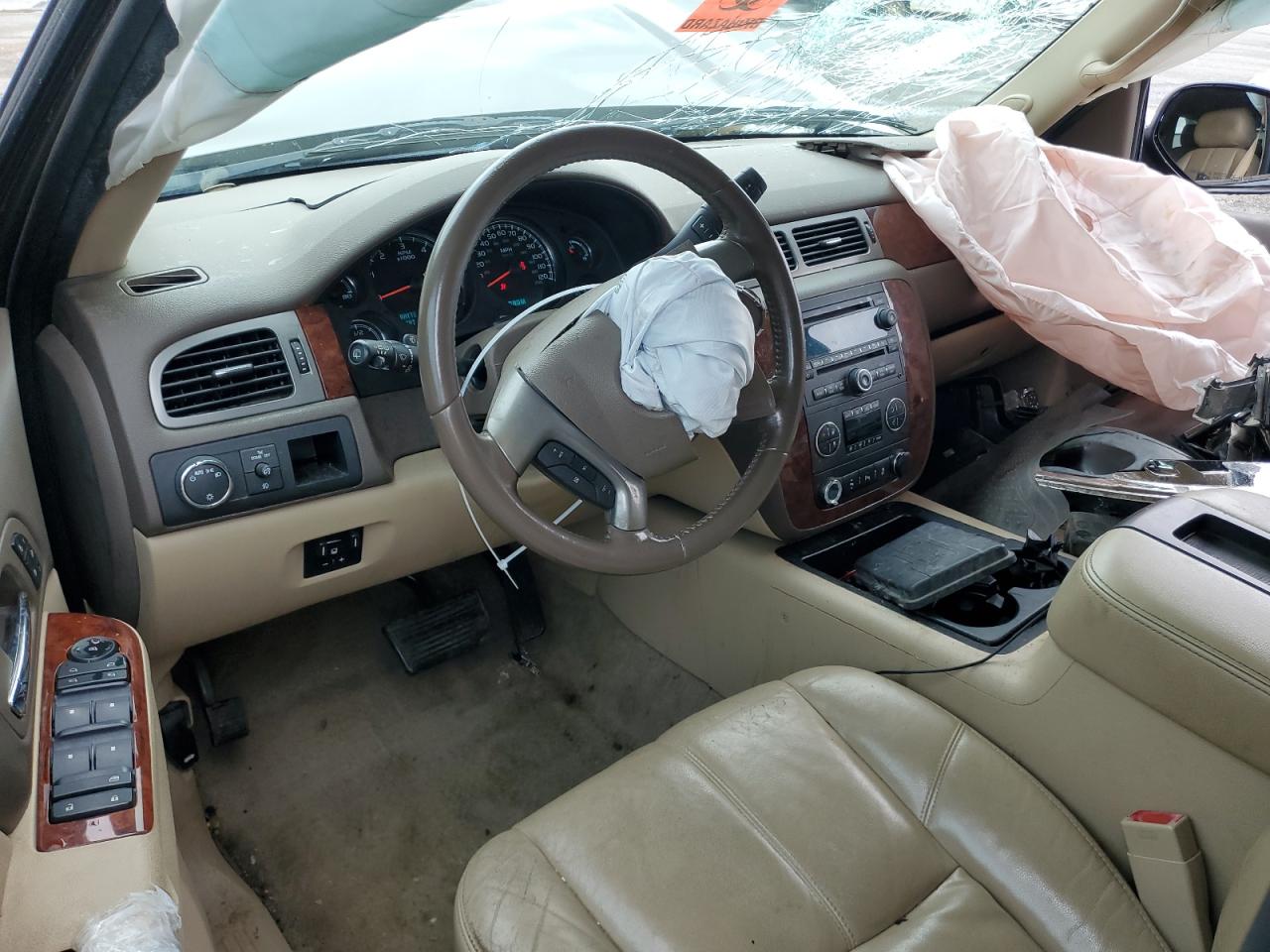 2014 Chevrolet Tahoe - Image 8