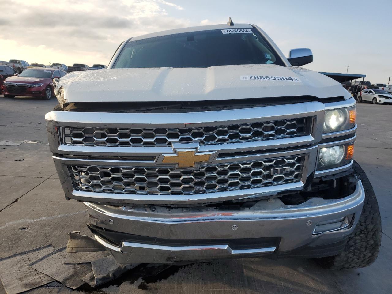 2015 Chevrolet Silverado - Image 5