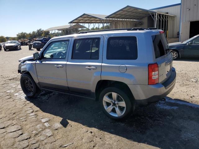  JEEP PATRIOT 2015 Srebrny