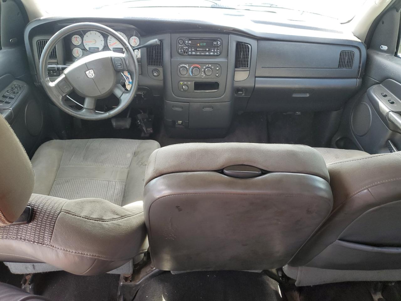 2004 Dodge RAM - Image 8