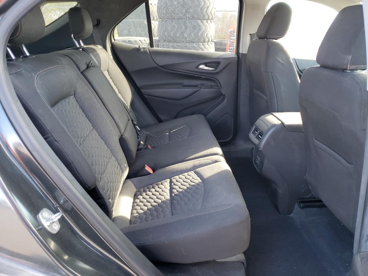 2020 Chevrolet Equinox - Image 11