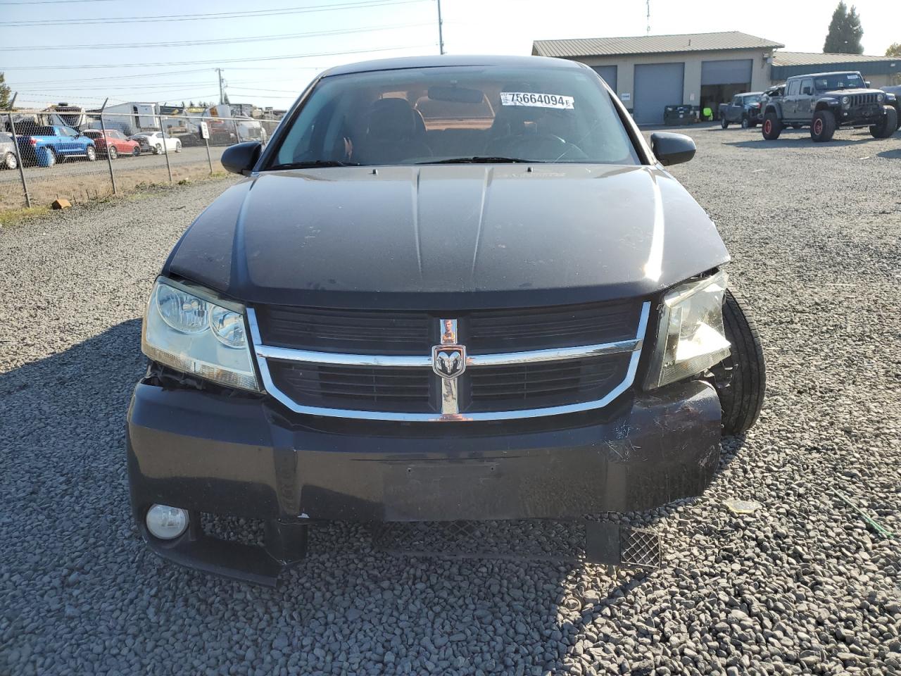 2010 Dodge Avenger - Image 5