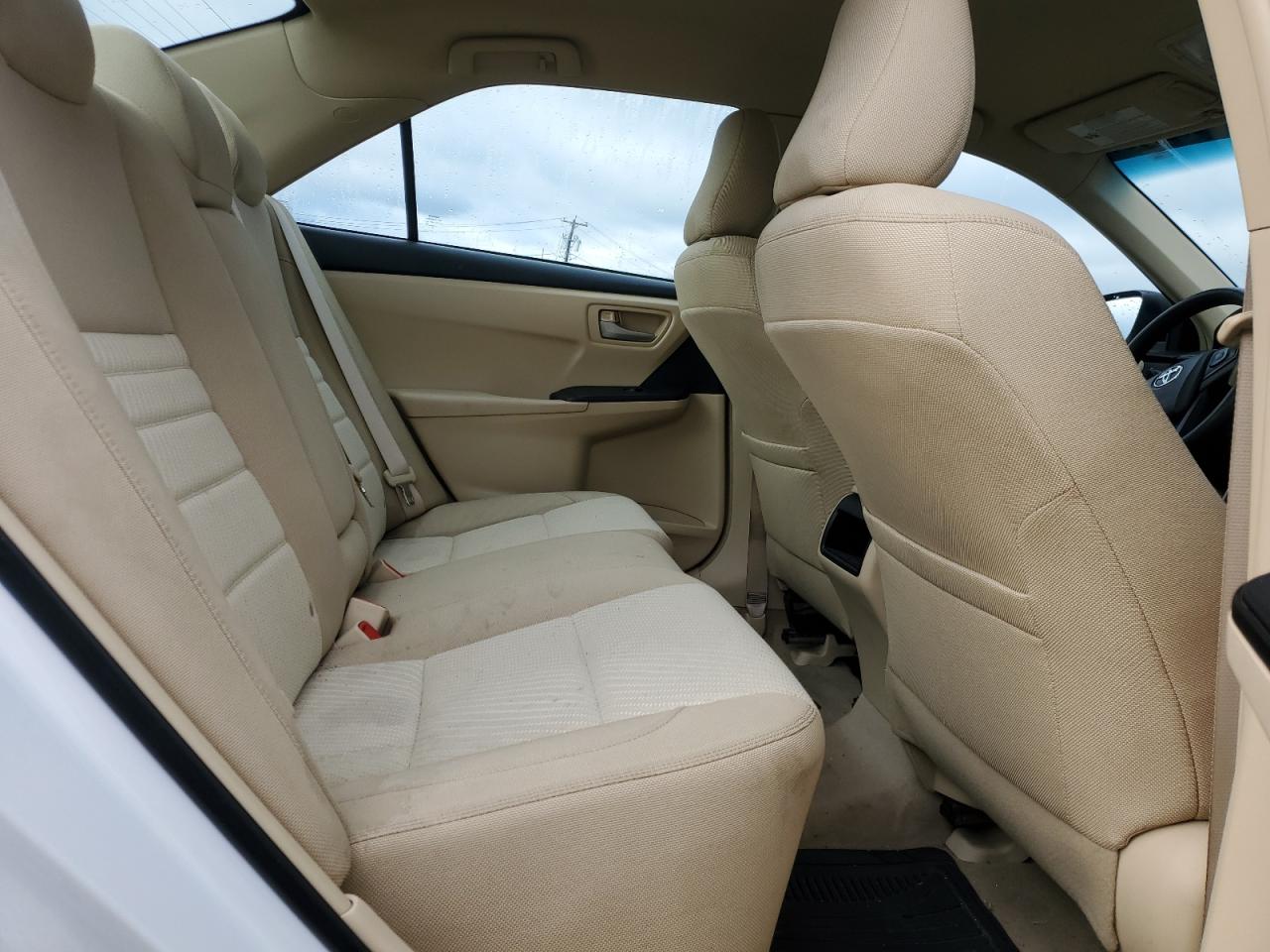 2015 Toyota Camry - Image 10