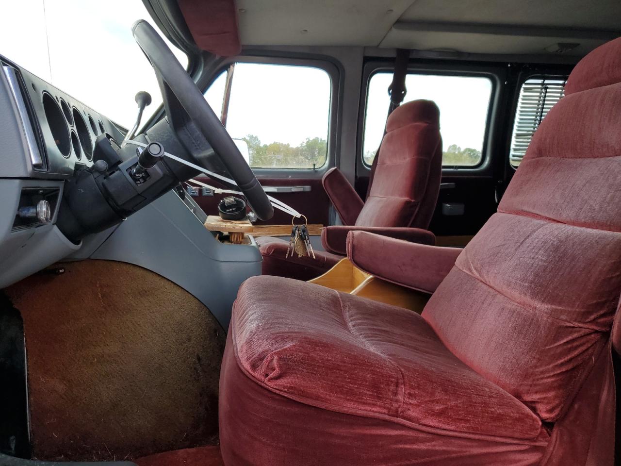 1990 Chevrolet G20 VIN: 1GBEG25KXL7169417 Lot: 74958854