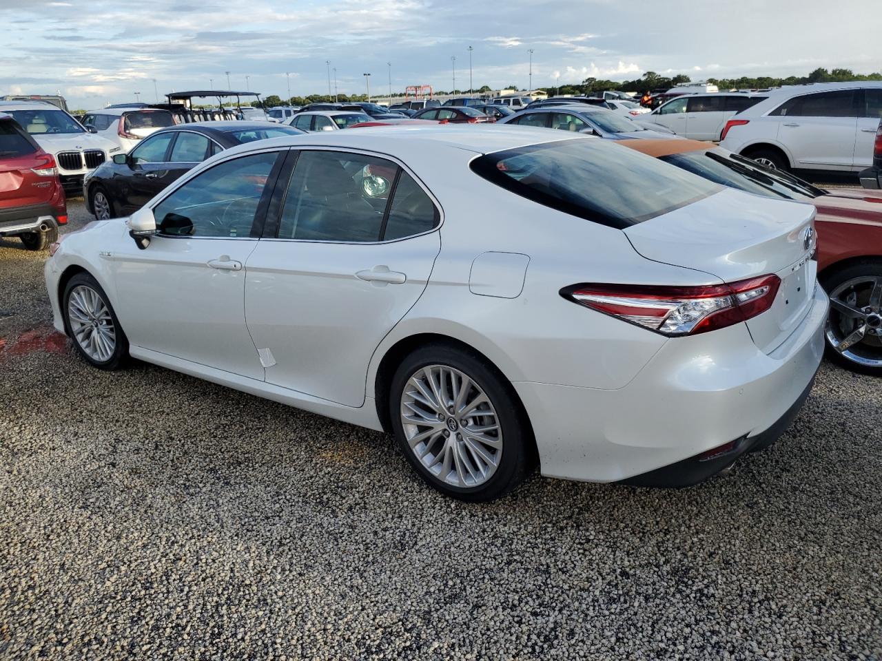 4T1B21HKXJU007994 2018 TOYOTA CAMRY - Image 2