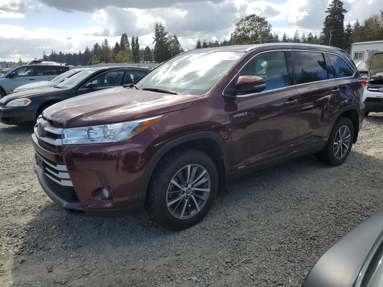 2019 Toyota Highlander - Image 1