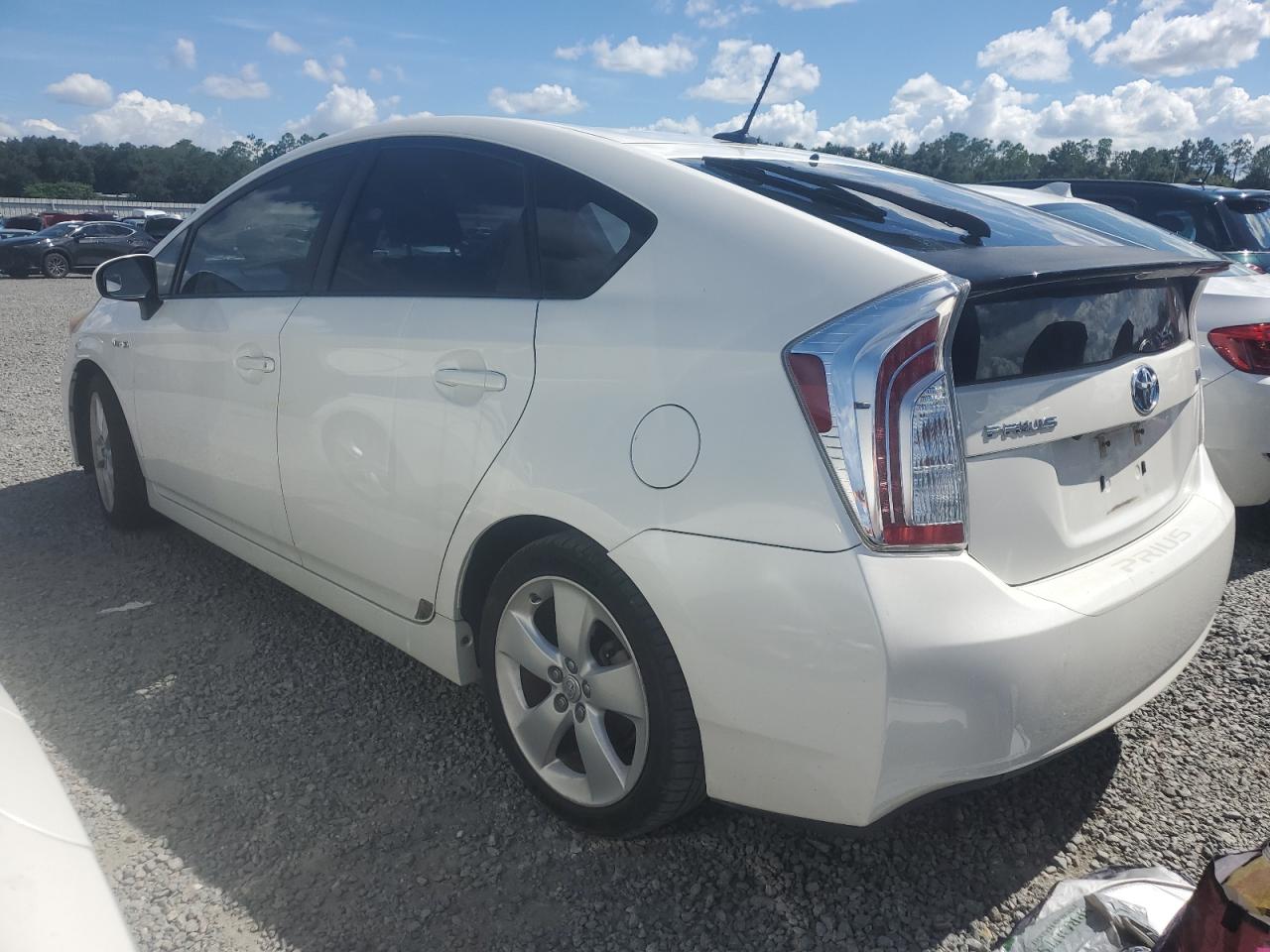 2013 Toyota Prius - Image 2