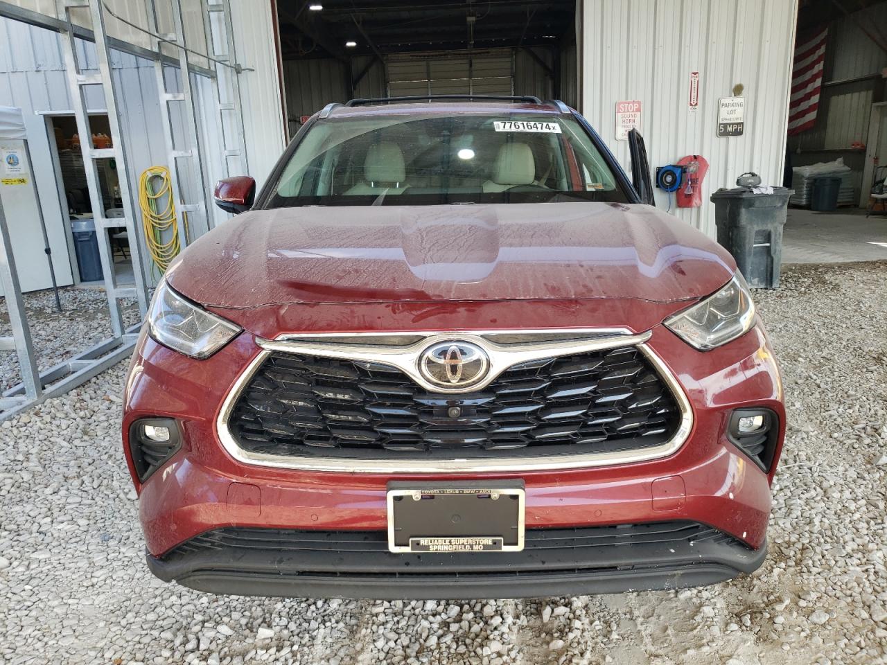 2020 Toyota Highlander - Image 5