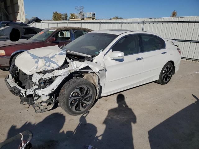 Sedans HONDA ACCORD 2016 White