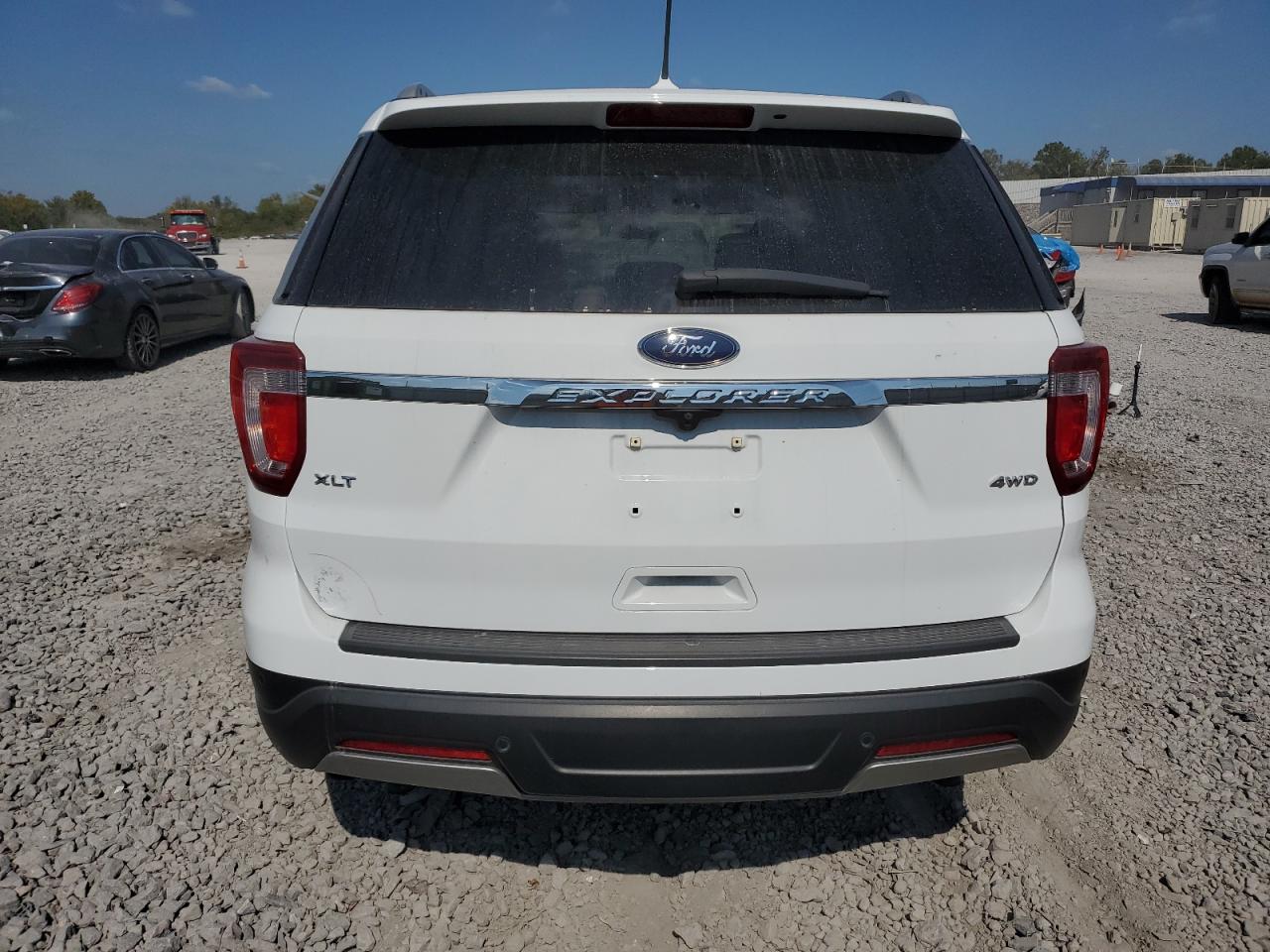 1FM5K8D88KGB26353 2019 Ford Explorer Xlt