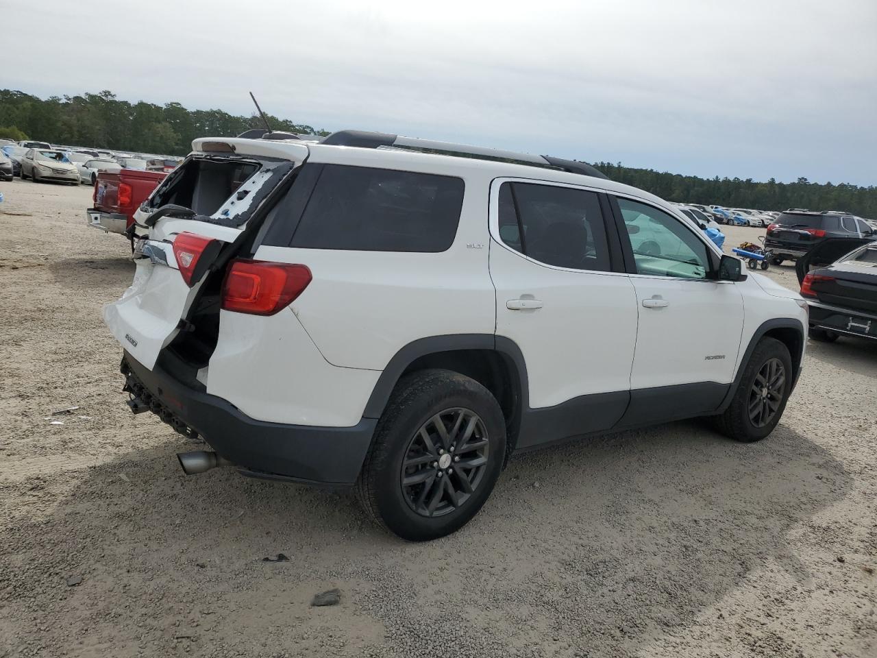 2019 GMC Acadia - Image 3