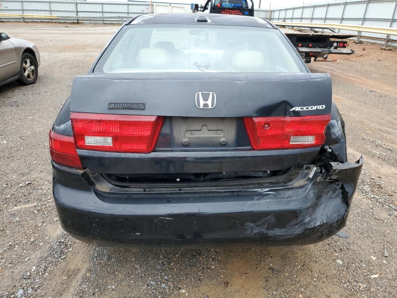 1HGCM66555A059832 2005 Honda Accord Ex