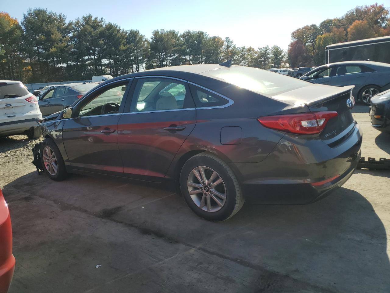 2016 Hyundai Sonata - Image 2