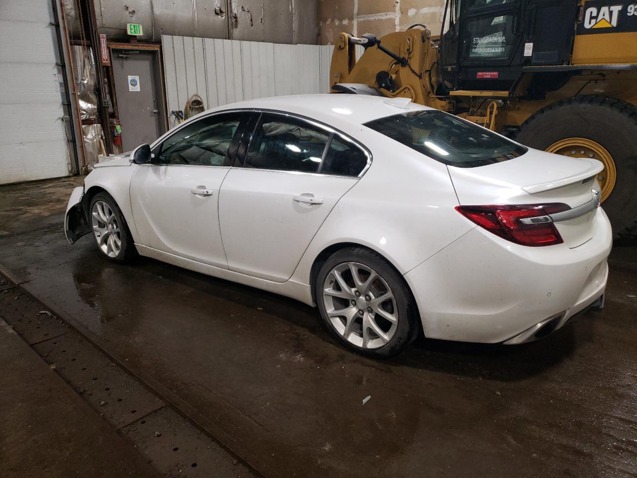 2016 Buick Regal - Image 2