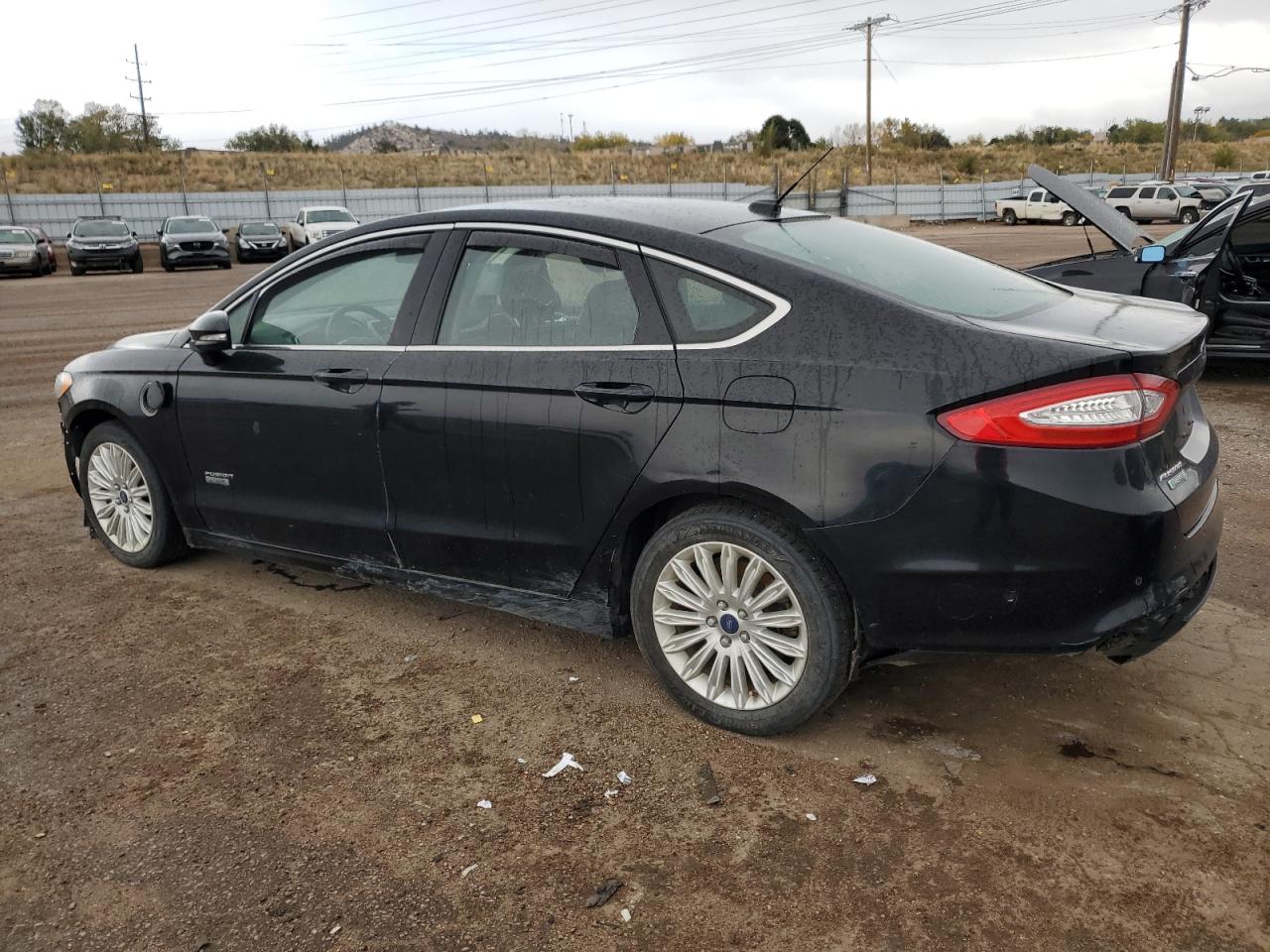 2016 Ford Fusion - Image 2