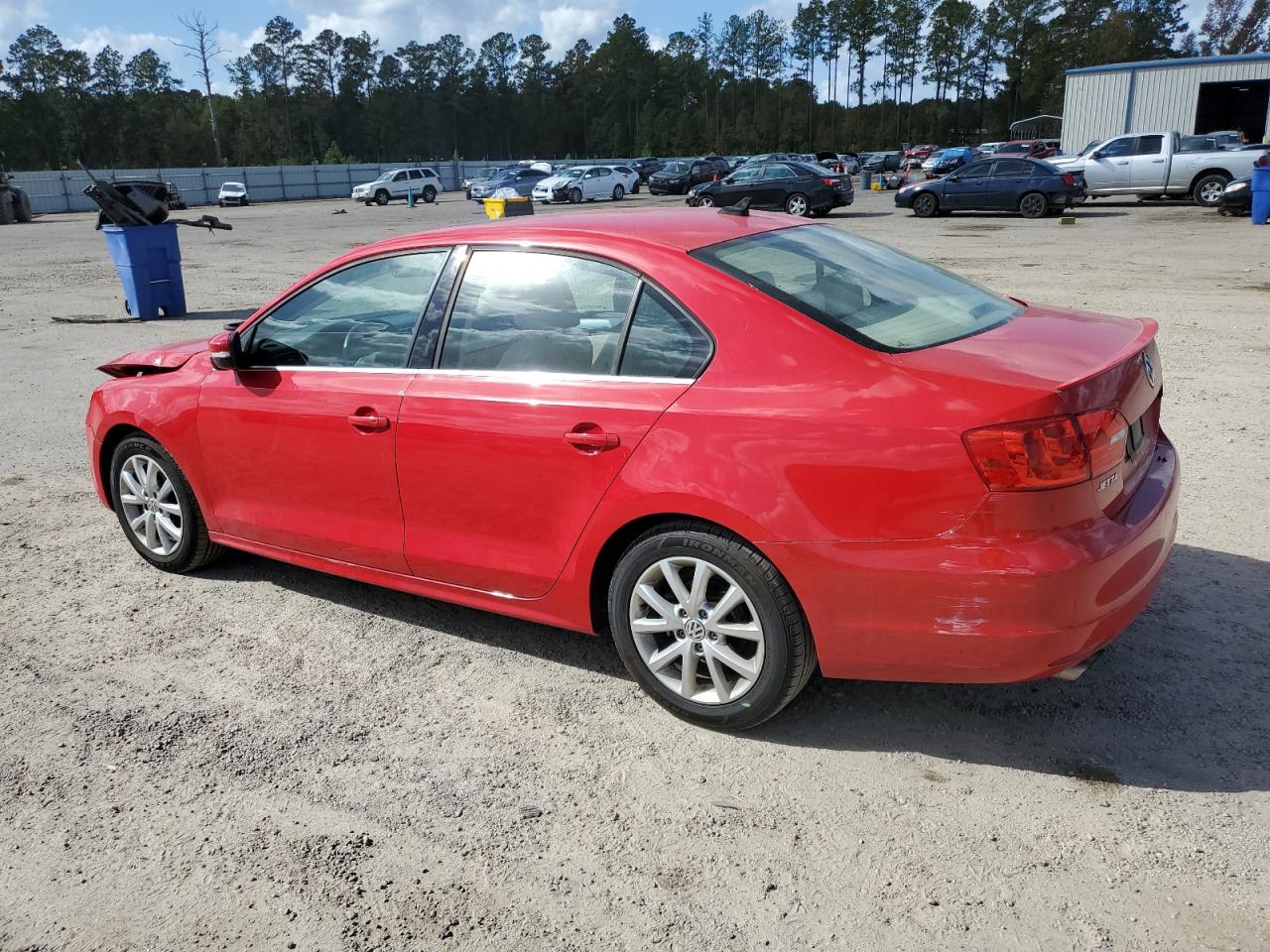 2014 Volkswagen Jetta - Image 2