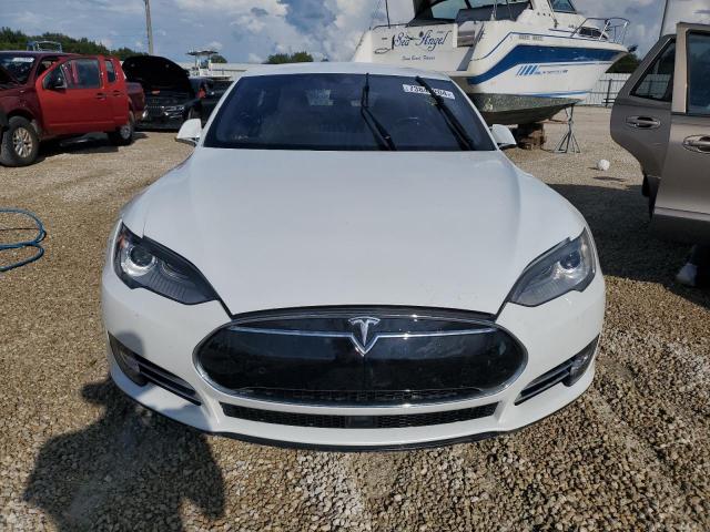  TESLA MODEL S 2016 Белый