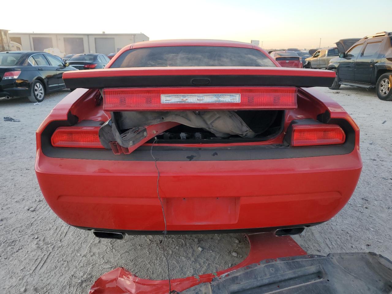 2C3CDYAG5EH233729 2014 Dodge Challenger Sxt