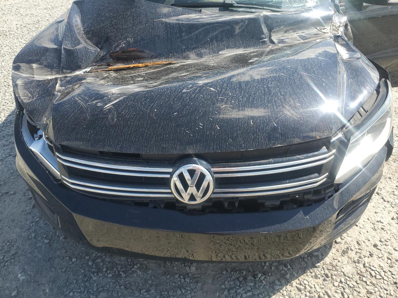 WVGAV7AX7HK049721 2017 Volkswagen Tiguan S