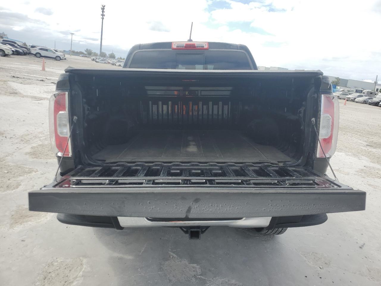 1GTG5CE31F1263234 2015 GMC Canyon Slt