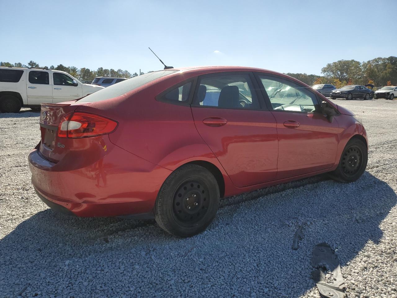2011 Ford Fiesta - Image 3