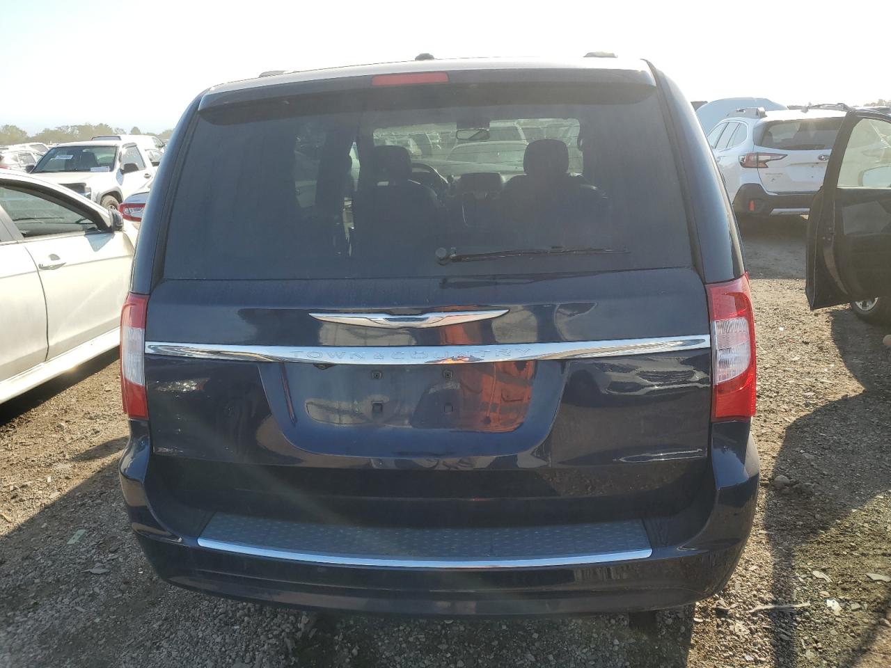 2C4RC1BG6ER372051 2014 Chrysler Town & Country Touring