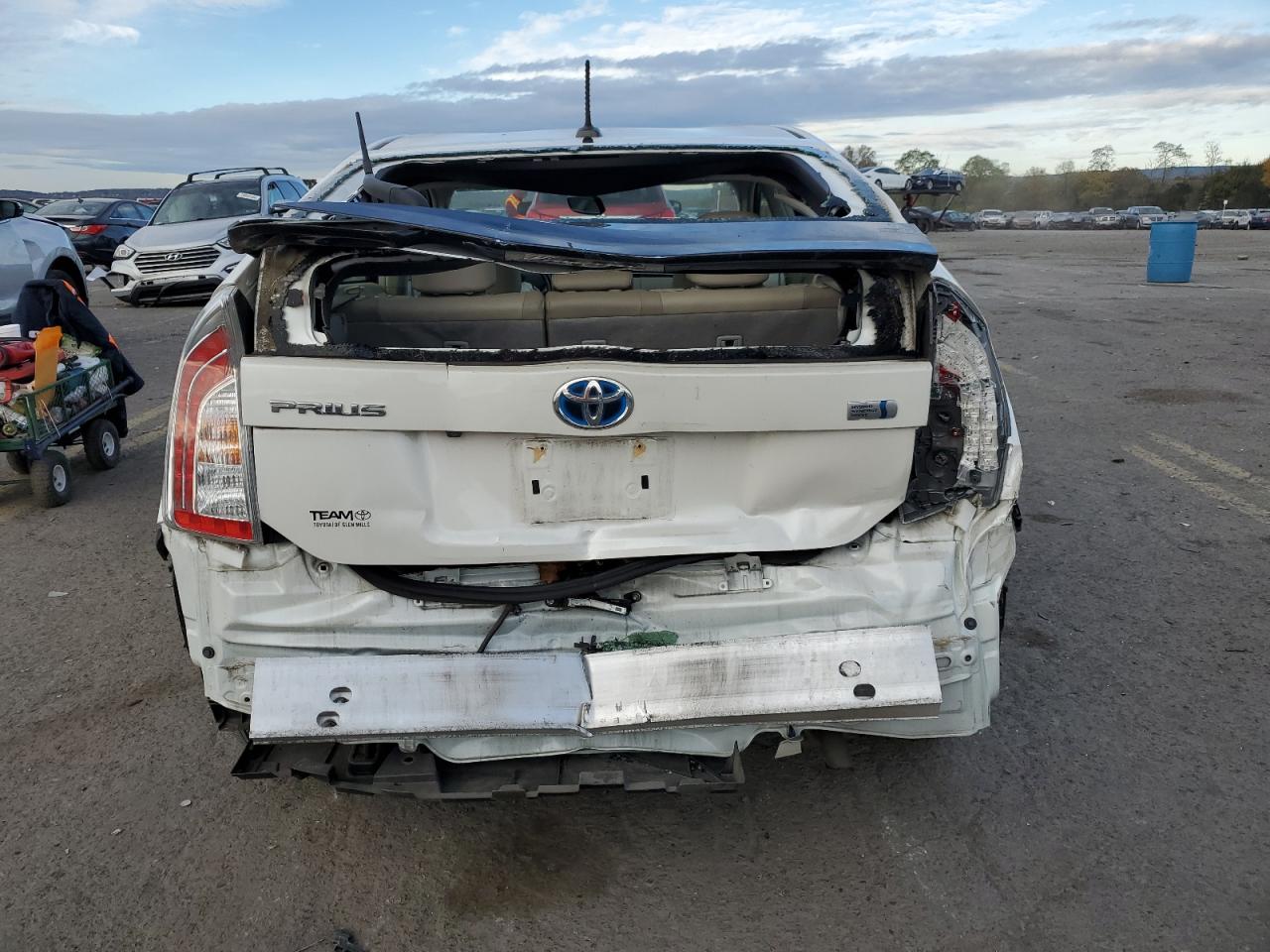 2013 Toyota Prius - Image 6