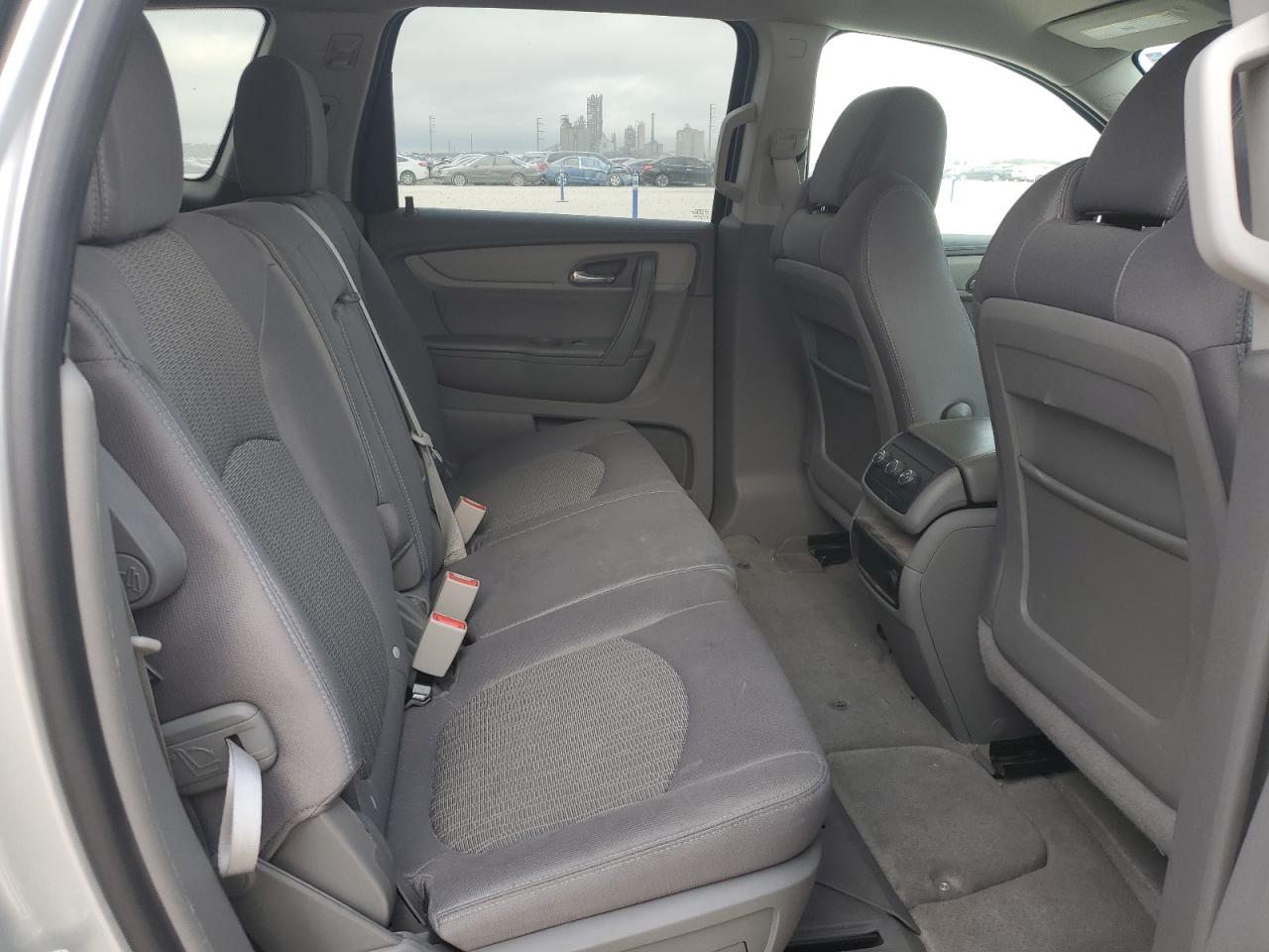 2013 Chevrolet Traverse - Image 11