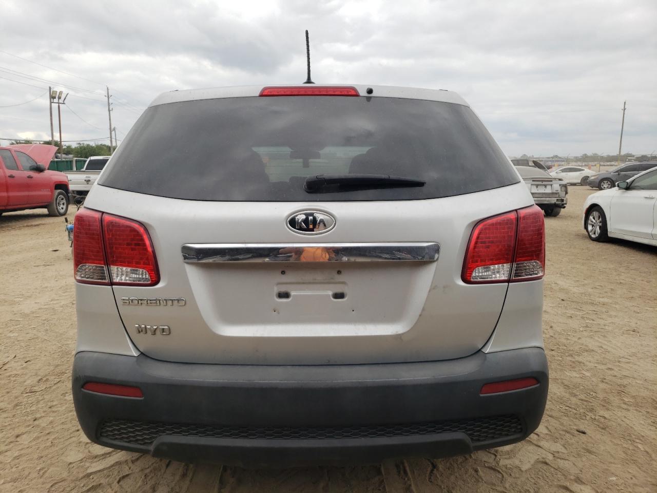 2011 Kia Sorento - Image 6
