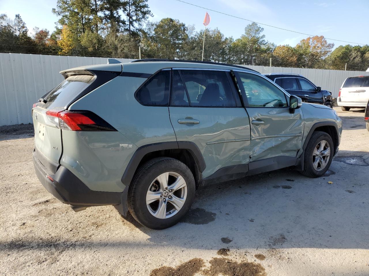 2021 Toyota RAV 4 - Image 3