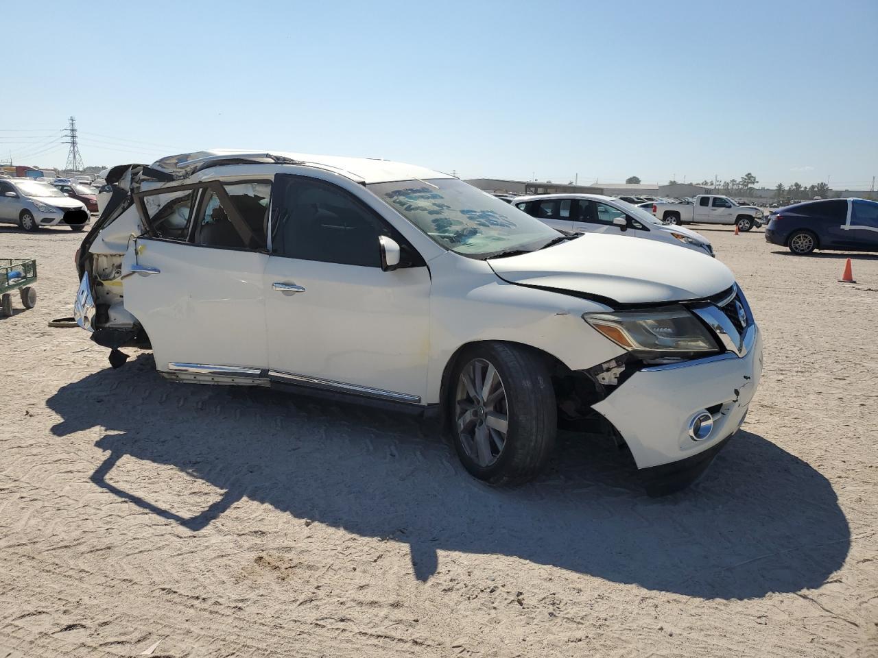 2014 Nissan Pathfinder - Image 4