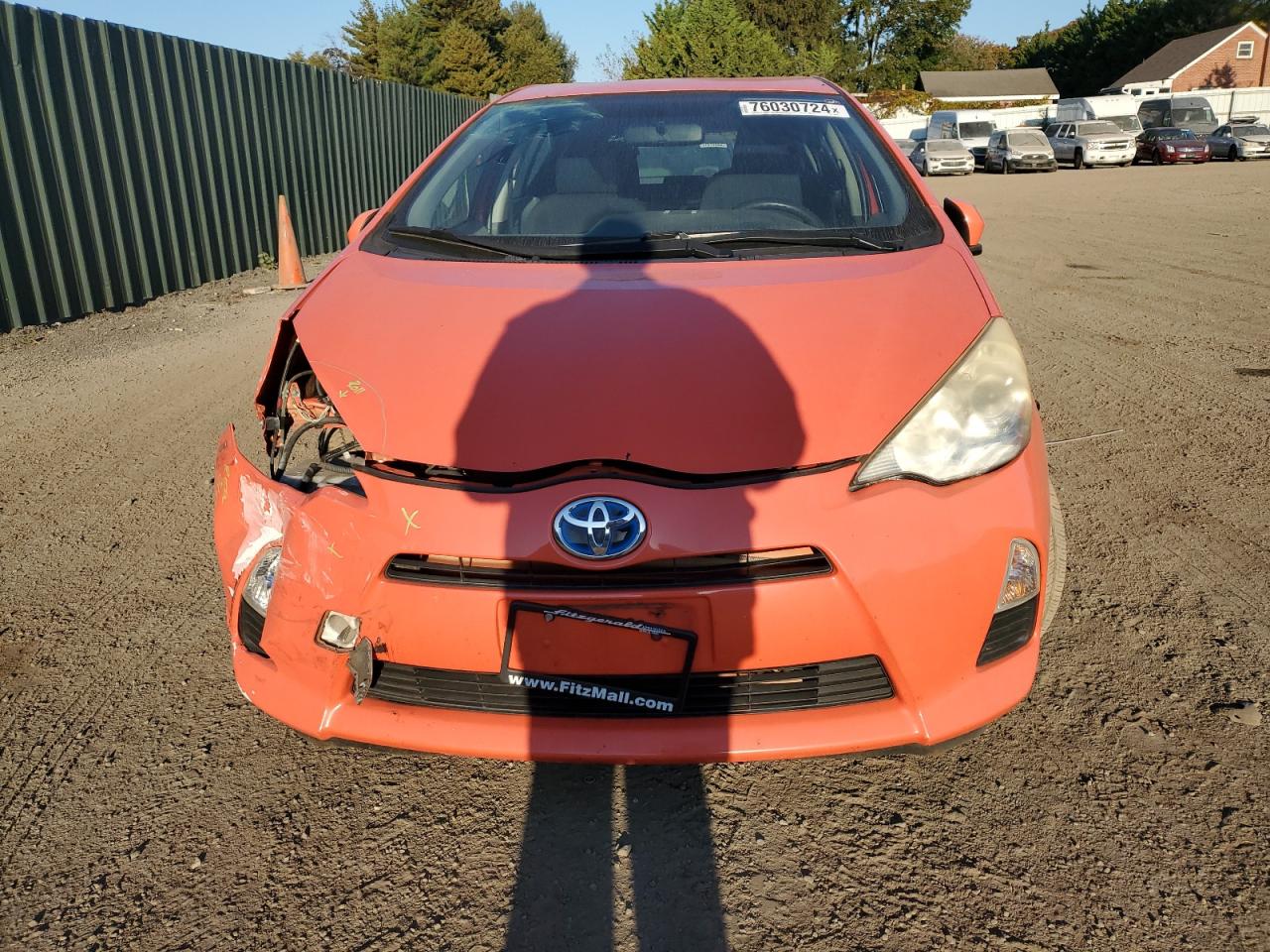 VIN JTDKDTB36E1060646 2014 TOYOTA PRIUS no.5