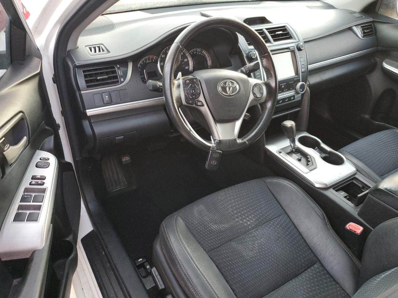 2014 Toyota Camry - Image 8