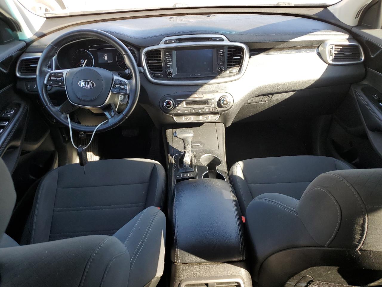 2019 Kia Sorento - Image 8