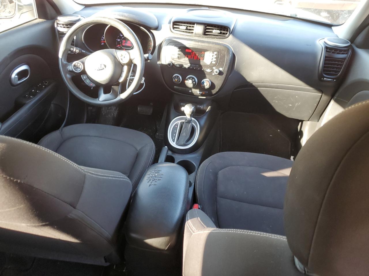 KNDJN2A21G7275752 2016 Kia Soul