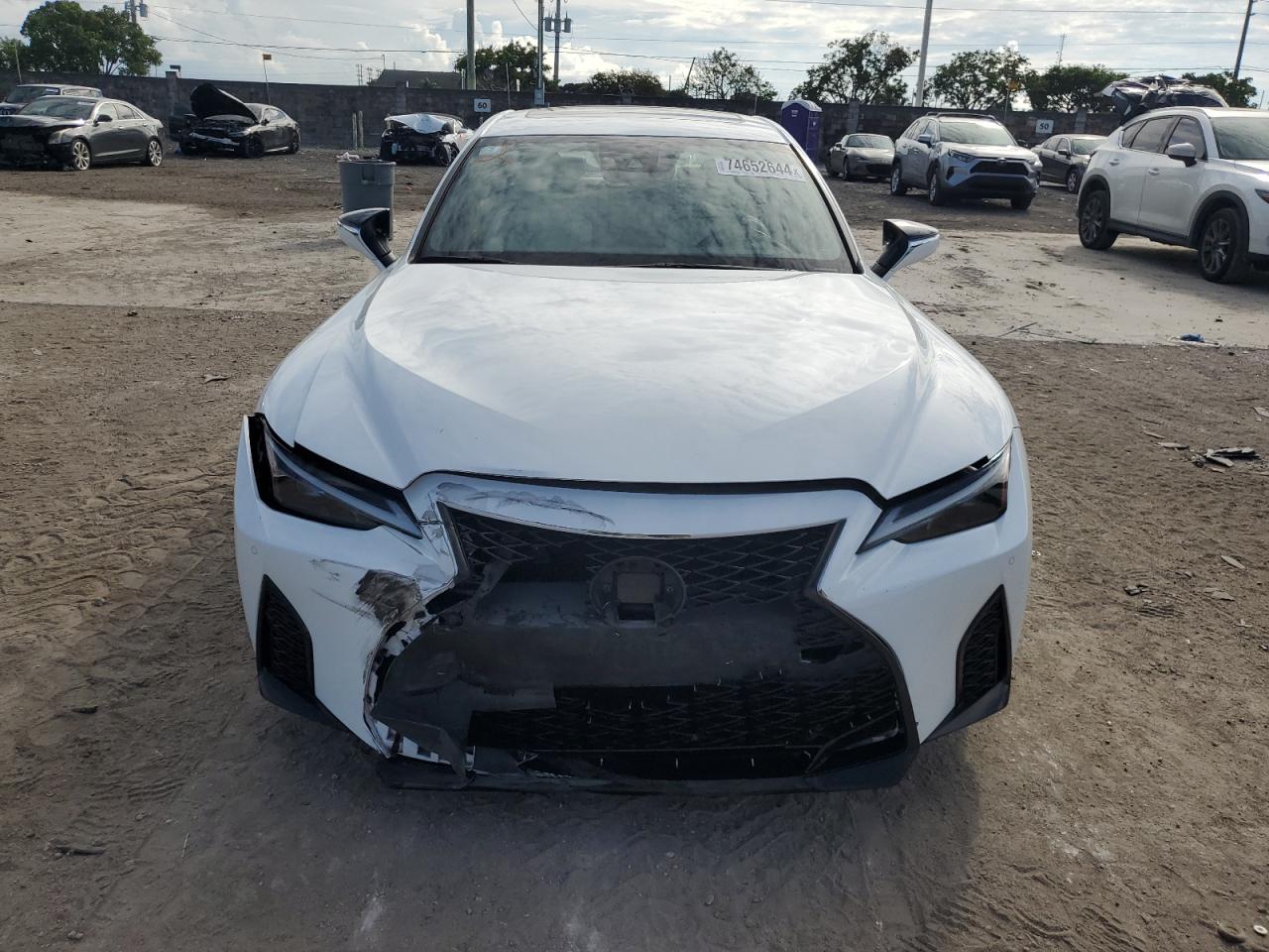 2021 Lexus IS - Image 5
