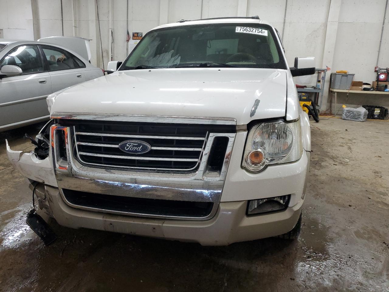 2010 Ford Explorer - Image 5