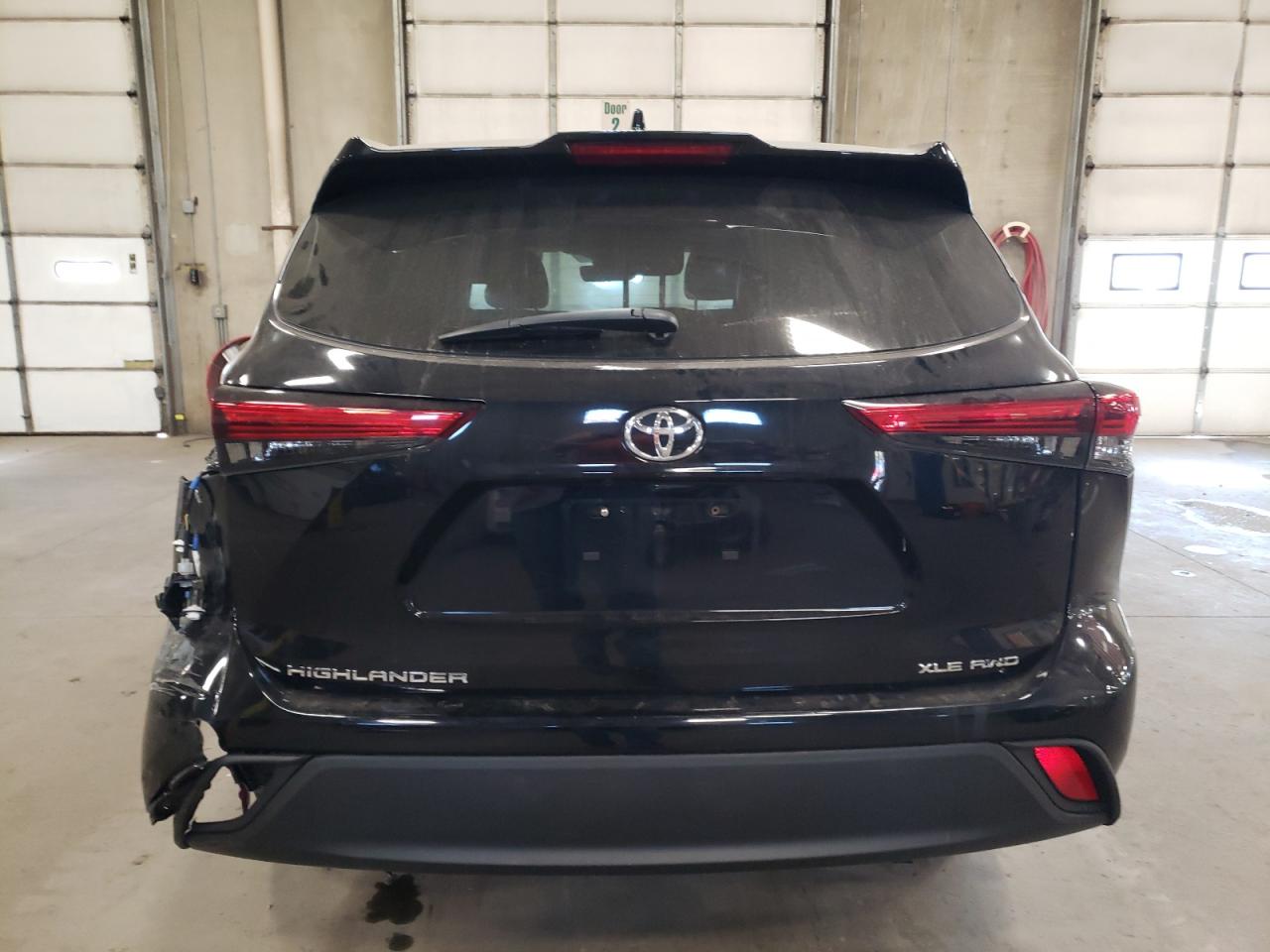 2022 Toyota Highlander Xle VIN: 5TDGZRBHXNS566375 Lot: 75015504