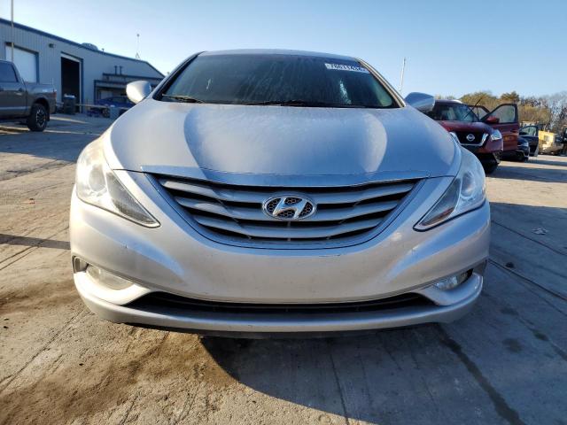  HYUNDAI SONATA 2013 Серебристый