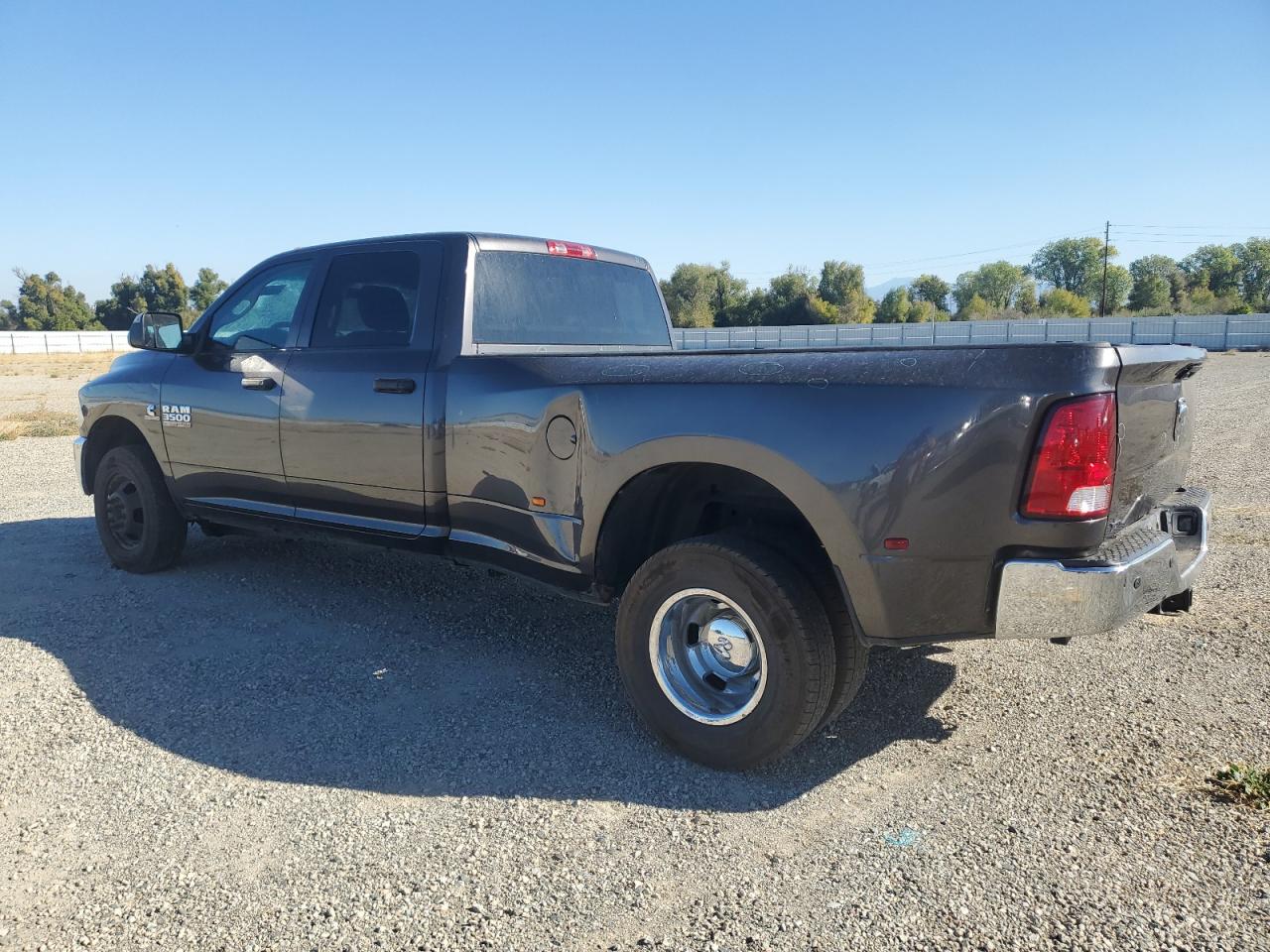2017 RAM 3500 - Image 2