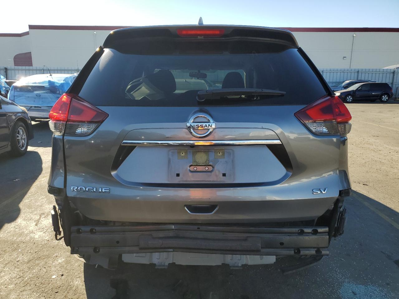 2018 Nissan Rogue - Image 6