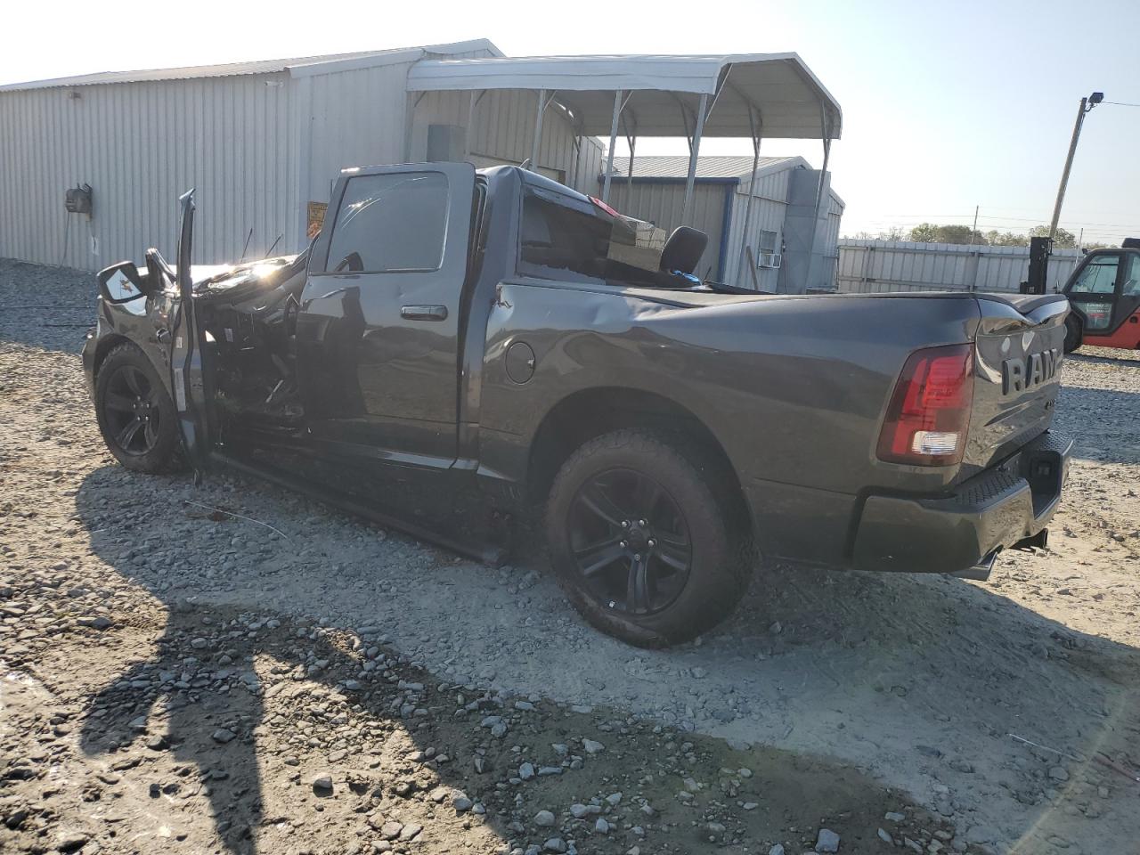 2018 RAM 1500 - Image 2