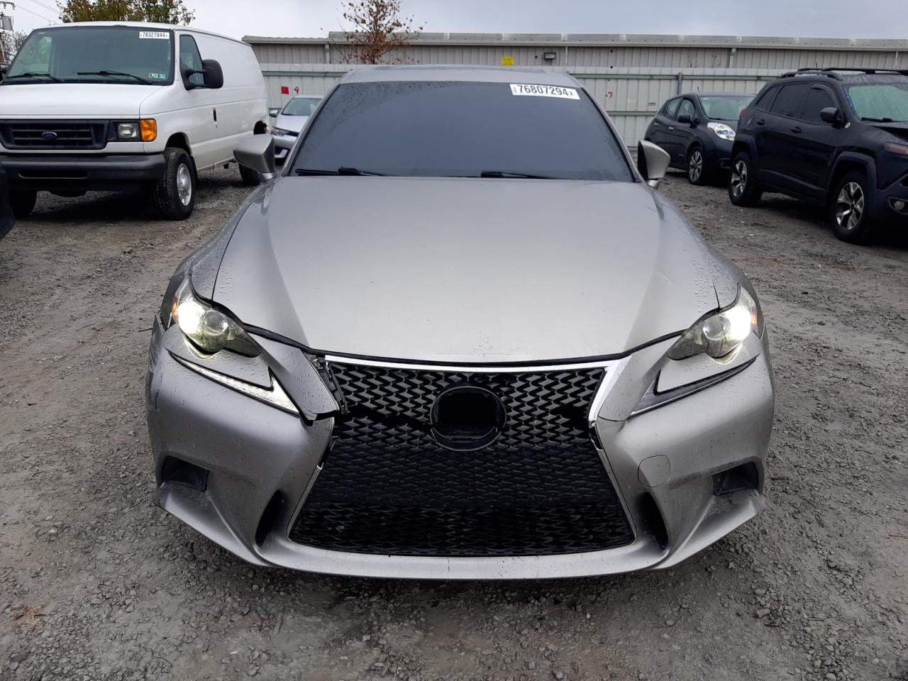 2015 Lexus IS - Image 5