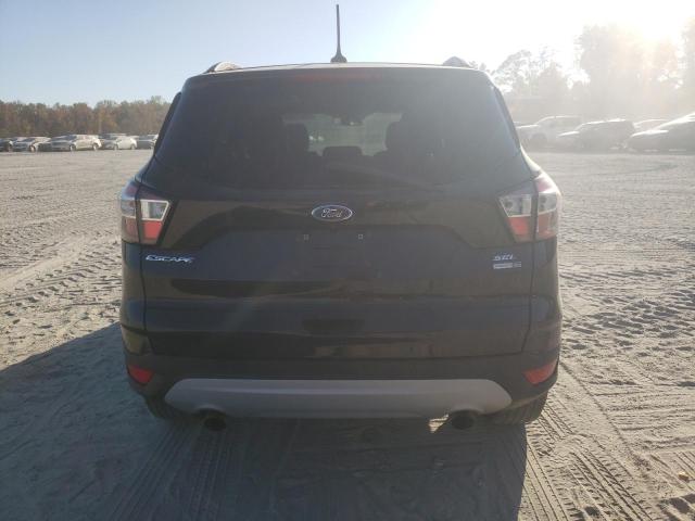  FORD ESCAPE 2018 Черный