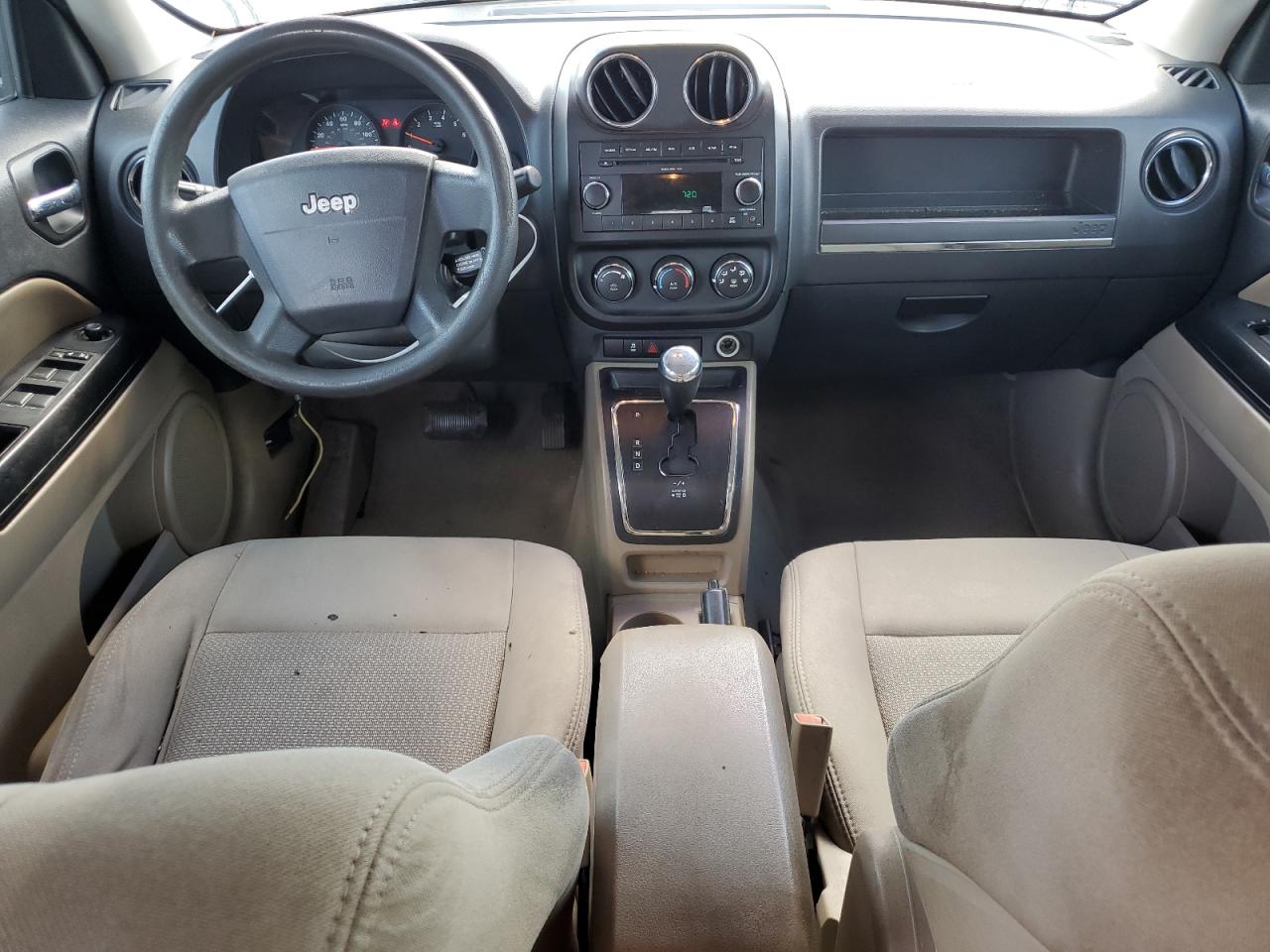 2010 Jeep Liberty (Patriot) - Image 8